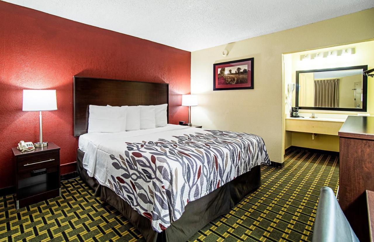 Red Roof Inn & Suites Greenwood, Sc Exterior foto