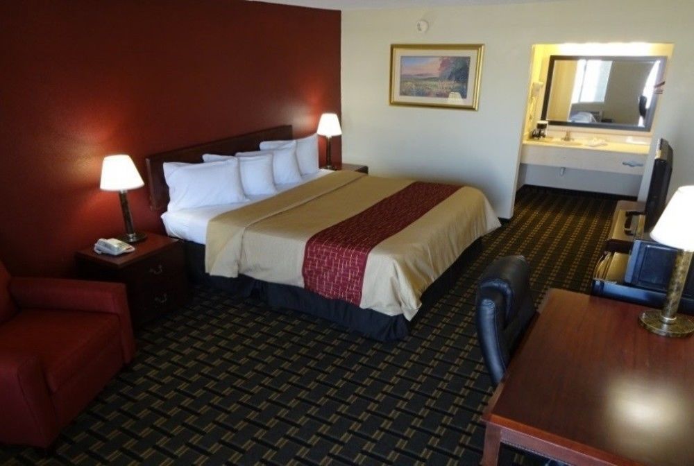 Red Roof Inn & Suites Greenwood, Sc Exterior foto